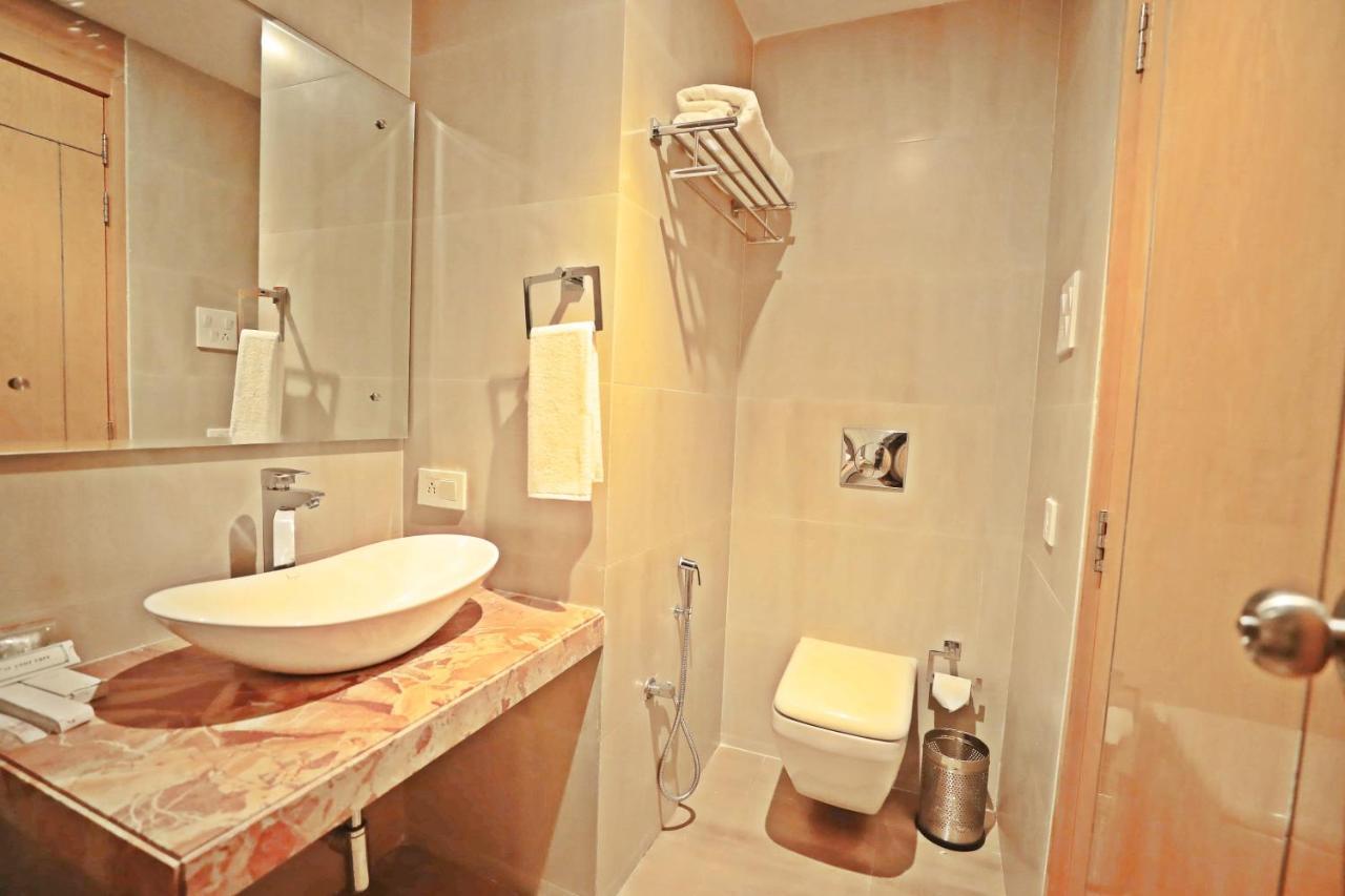 Bindiram Express By Shrigo Hotels Sitapur Muafi 外观 照片
