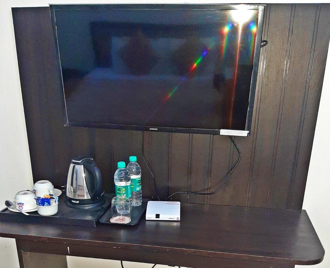 Bindiram Express By Shrigo Hotels Sitapur Muafi 外观 照片