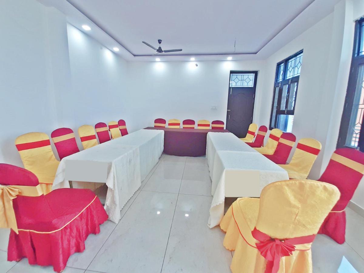 Bindiram Express By Shrigo Hotels Sitapur Muafi 外观 照片