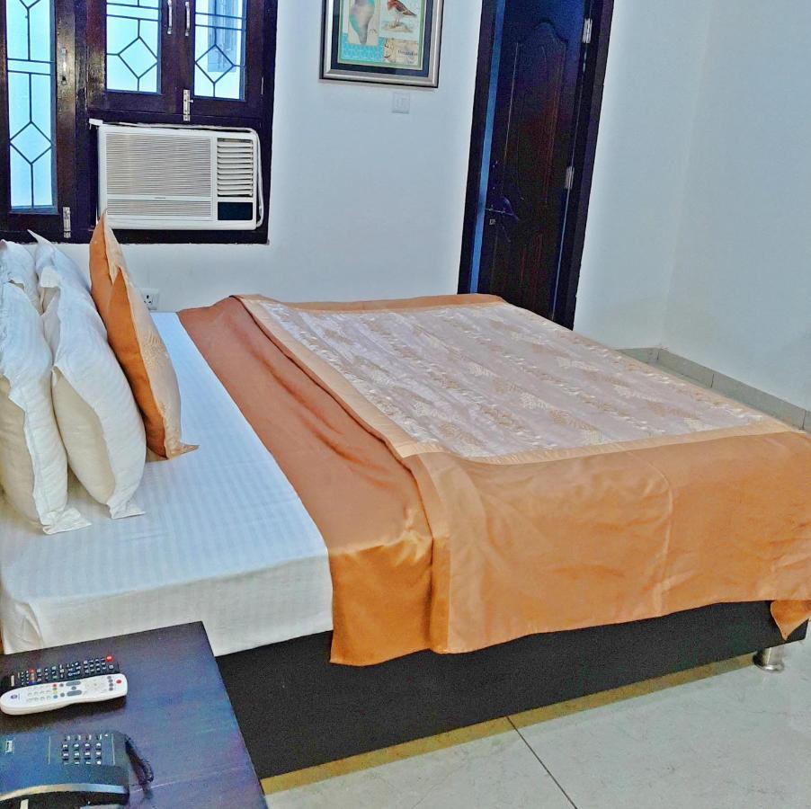 Bindiram Express By Shrigo Hotels Sitapur Muafi 外观 照片