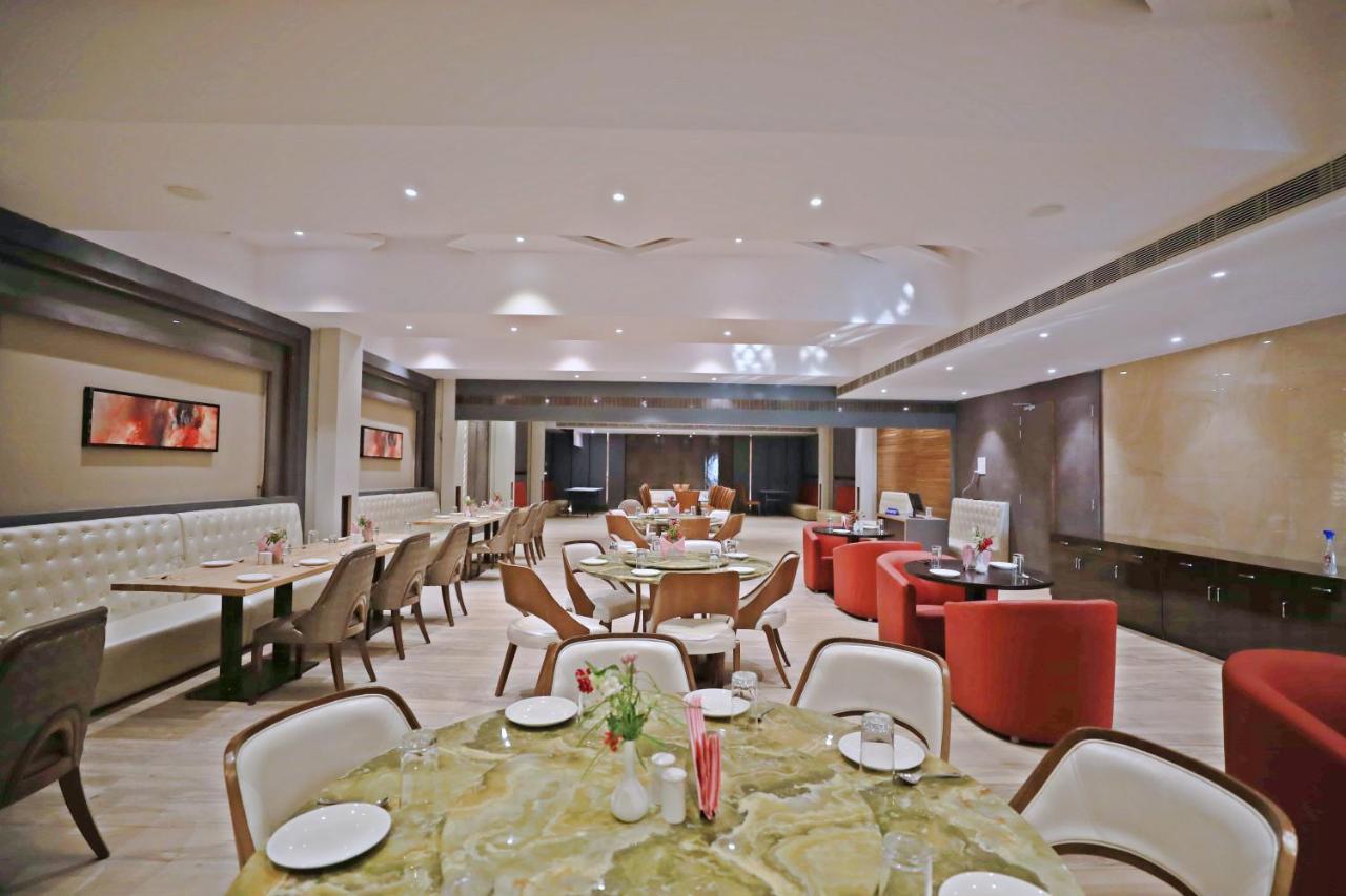 Bindiram Express By Shrigo Hotels Sitapur Muafi 外观 照片