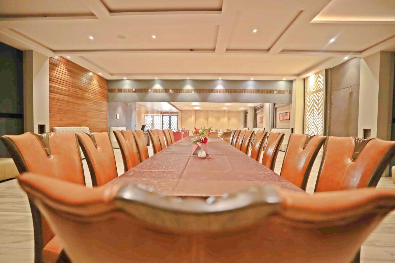 Bindiram Express By Shrigo Hotels Sitapur Muafi 外观 照片