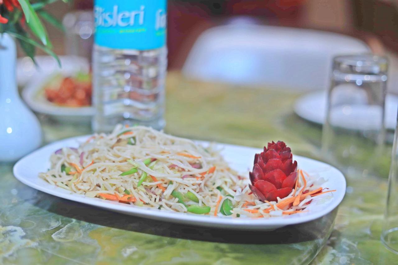 Bindiram Express By Shrigo Hotels Sitapur Muafi 外观 照片